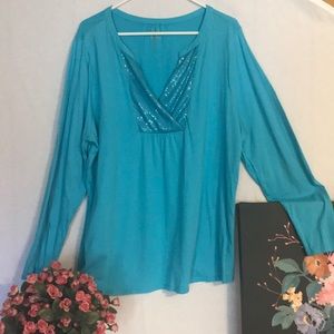 Long Sleeve T-Shirt With Sequined Neck.